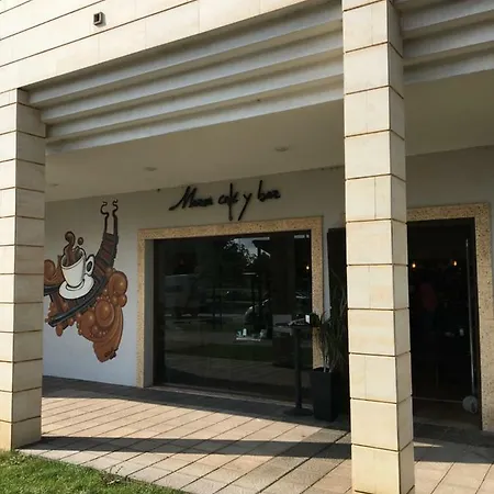 Piso Velazquez * 기욘